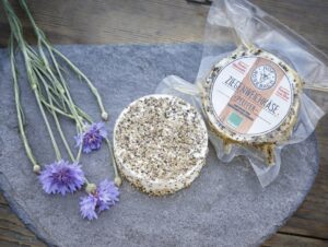 Ziegen Weichkäse Pfeffer