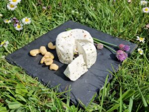 Ziegen Weichkäse Bärlauch Cashew